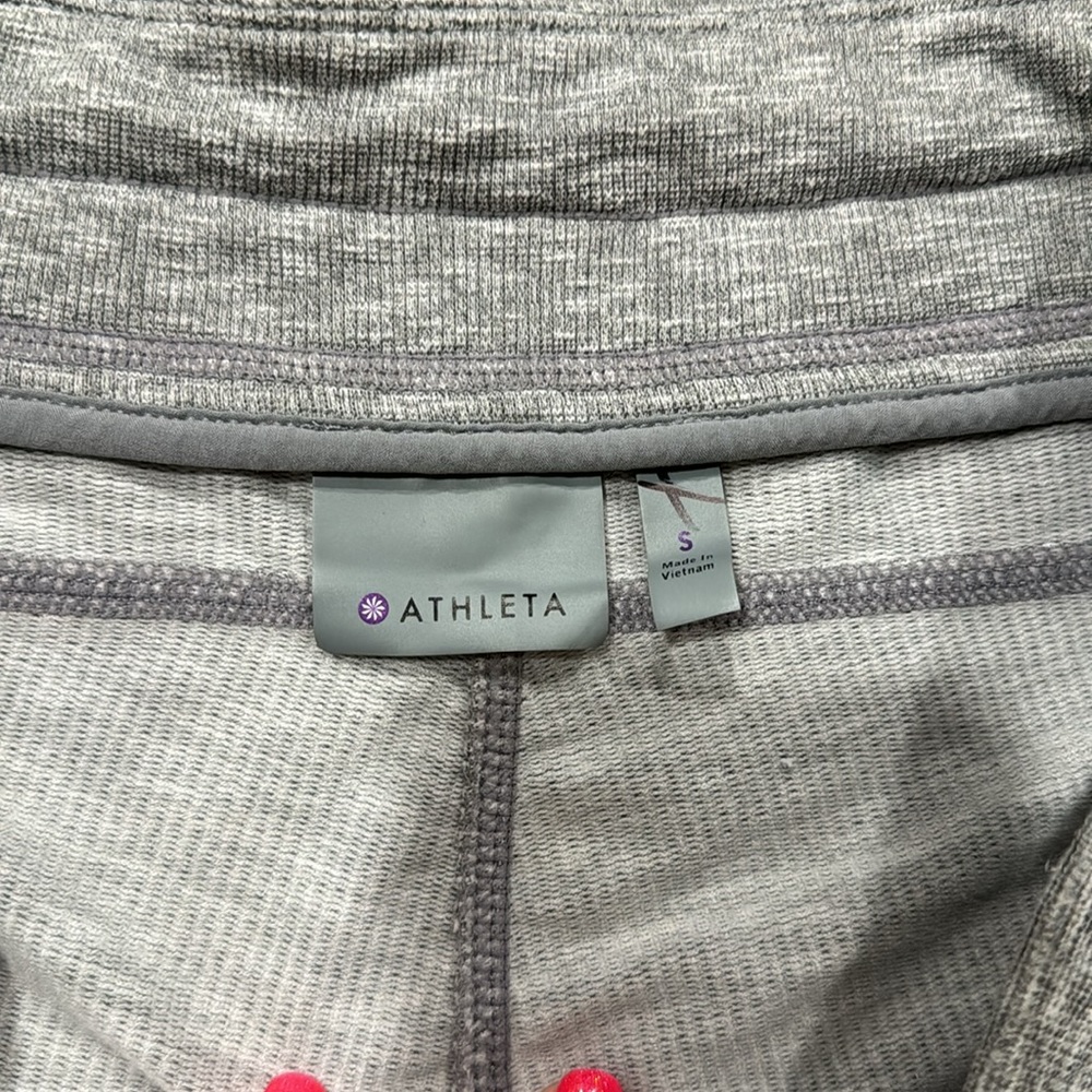 Athleta shorts - Picture 4 of 7